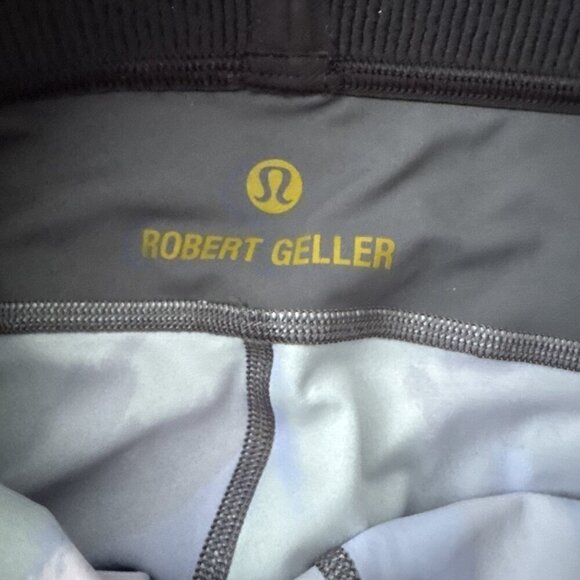 Lululemon Women's Take the Moment Tight 25" Lululemon Robert Geller Size 4 - Picture 3 of 5